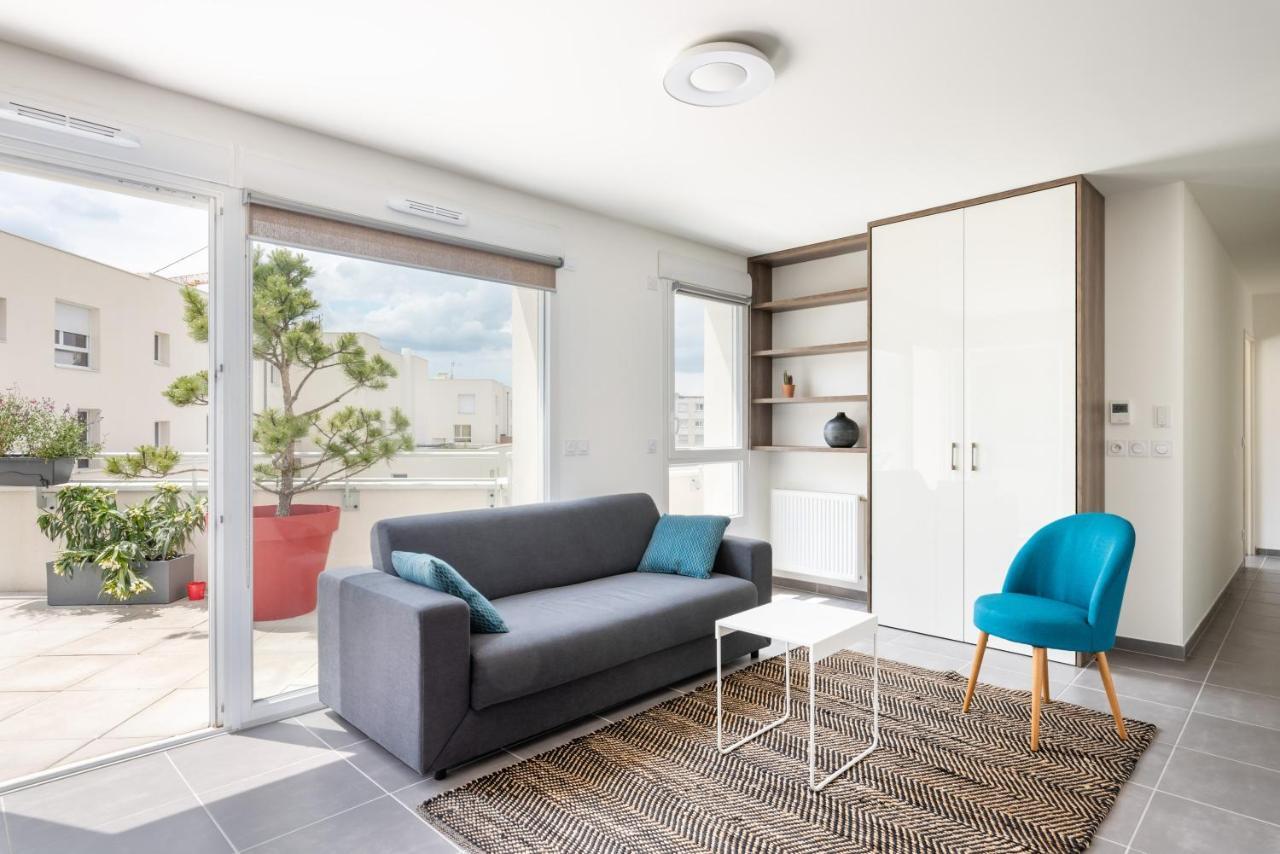 Appartement De Standing Avec Grande Terrasse Villeurbanne Eksteriør bilde